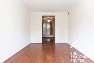 3036 N Seminary Ave, Unit 1 in Chicago, IL - Building Photo - Building Photo