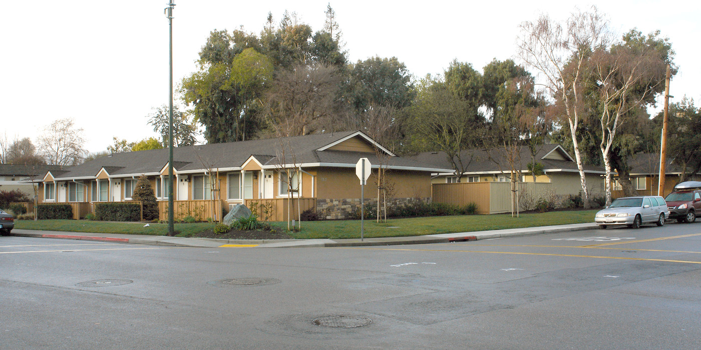 1939 Rock St in Mountain View, CA - Building Photo