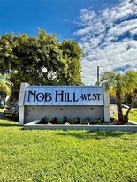 10403 N Kendall Dr in Miami, FL - Building Photo