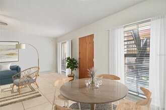 8931 Blind Pass Rd in St Pete Beach, FL - Building Photo - Building Photo