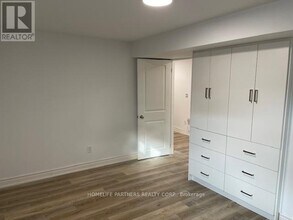 13075 Hwy 27 in Nobleton, ON - Building Photo - Building Photo