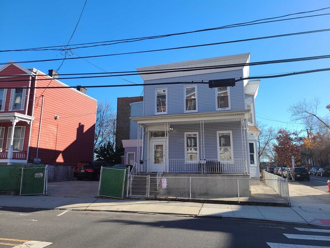 property at 132 Chestnut Ave