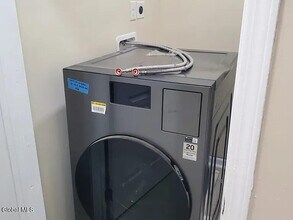 170 Washington Ave in Albany, NY - Building Photo - Building Photo