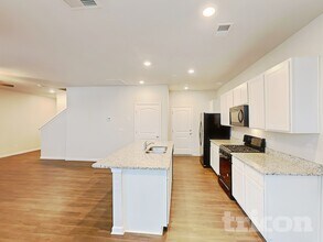 8012 Craighead Dr in Lebanon, TN - Building Photo - Building Photo