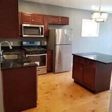 69 Catharine St, Unit 3 in Worcester, MA - Building Photo - Building Photo