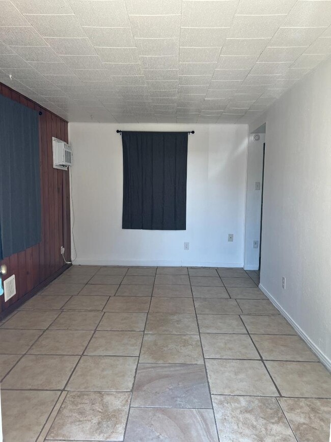 2214-2216 Moreno Ave in Ft. Myers, FL - Building Photo - Building Photo