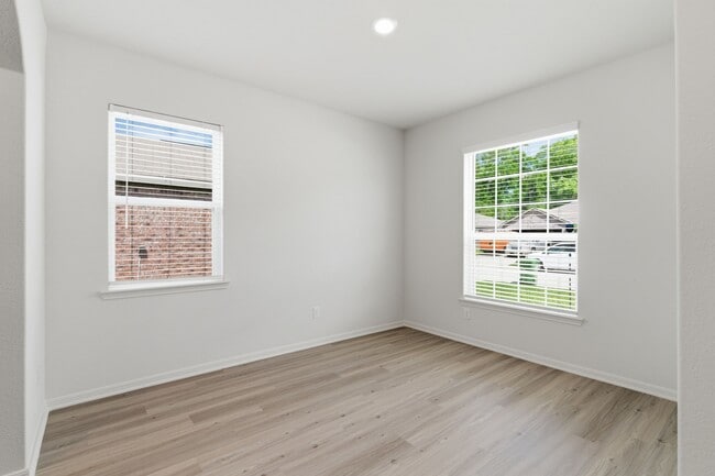 property at 10642 Lost aples Dr