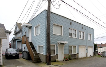 Wilson's Delicatessen in Everett, WA - Building Photo - Building Photo