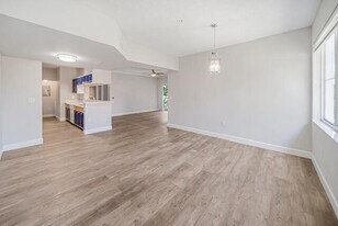 11765 W Atlantic Blvd in Coral Springs, FL - Building Photo