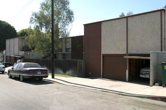 3441 E Wilton St in Long Beach, CA - Building Photo - Building Photo