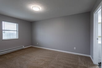Bantry Bay Apartments in Galloway, OH - Building Photo - Interior Photo