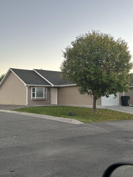 1525 Bench Blvd in Billings, MT - Building Photo
