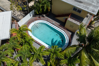 Park Fountain Condo in North Miami, FL - Building Photo - Building Photo