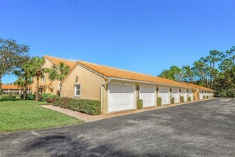 2365 Bayou Ln in Naples, FL - Building Photo - Building Photo