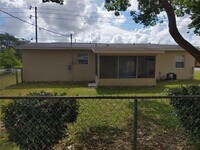 1472 N Normandy Blvd in Deltona, FL - Building Photo - Building Photo