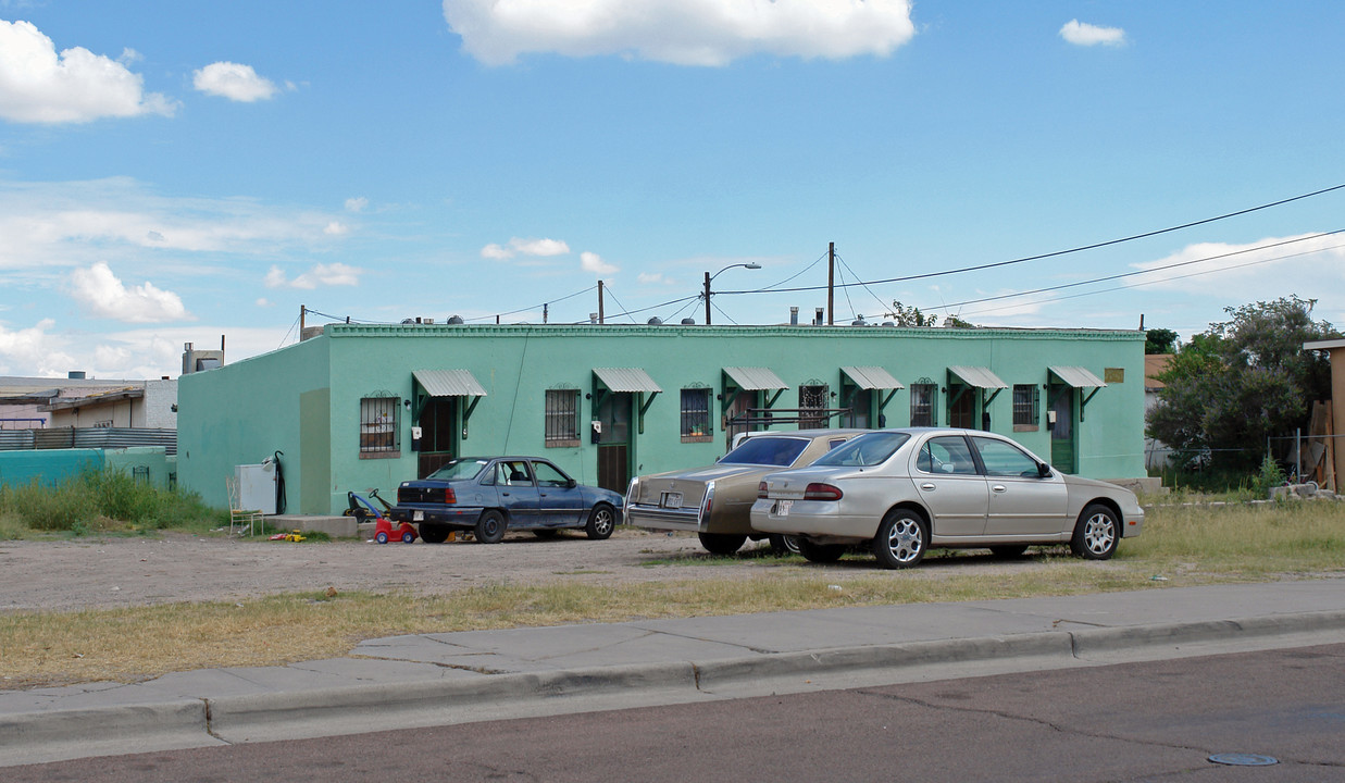 5709 Dailey Ave in El Paso, TX - Building Photo