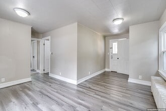 579 Mt Vernon St in Oshkosh, WI - Building Photo - Building Photo