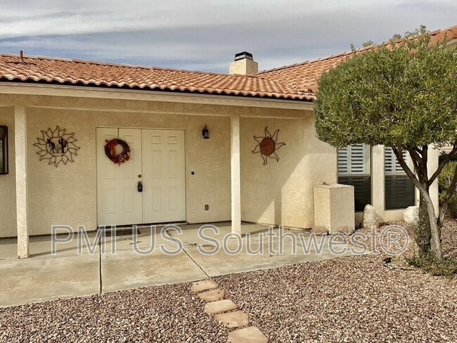 3375 Sharon Ln in Bullhead City, AZ - Building Photo - Building Photo