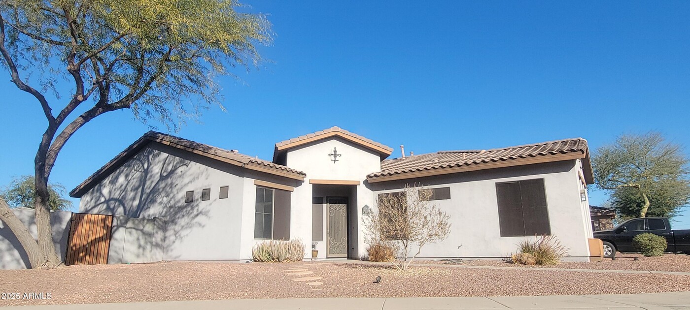 1902 E Desert Ln in Phoenix, AZ - Building Photo