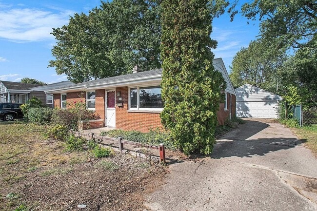 2715 Edison Rd in South Bend, IN - Building Photo - Building Photo