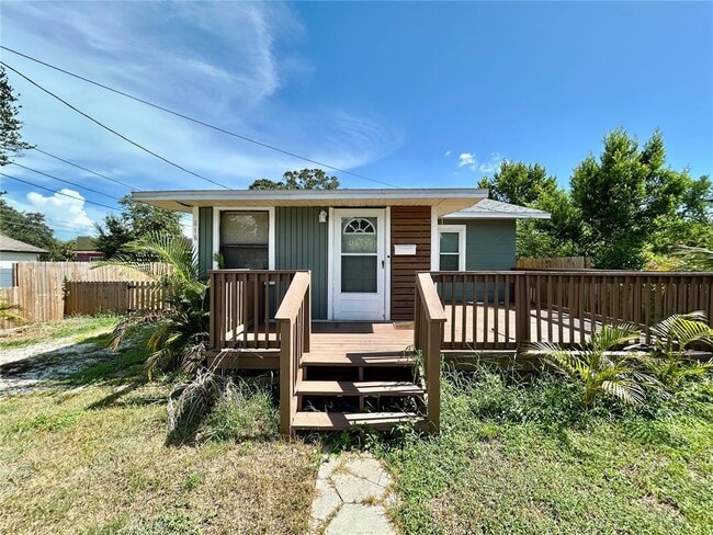 property at 616 35th Ave S