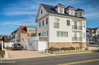 550 Whiting Ave in Manasquan, NJ - Building Photo - Building Photo