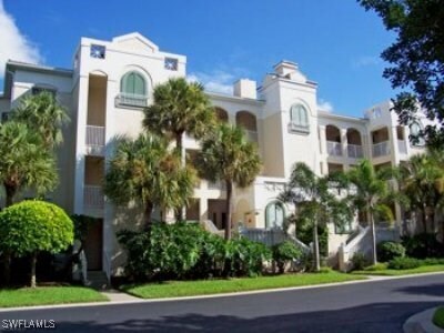 7734 Pebble Creek Cir in Naples, FL - Building Photo