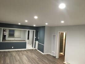 1222 McClellan Dr, Unit 6 in Los Angeles, CA - Building Photo