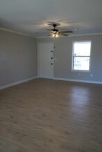 1690 Henegar Dr in Siloam Springs, AR - Building Photo - Building Photo