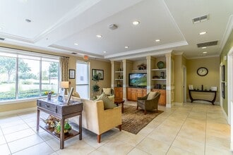 Fountains at San Remo Court in Kissimmee, FL - Foto de edificio - Building Photo