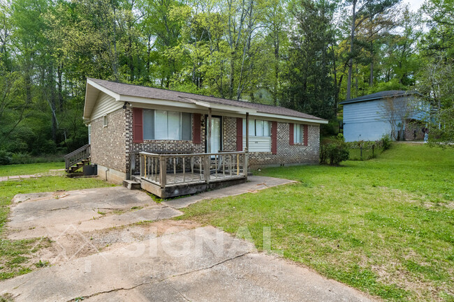 405 Angora Dr NE photo'