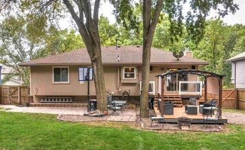 3252 Tammy St in Bellevue, NE - Building Photo - Building Photo