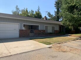 1160 Portland Ave in Los Altos, CA - Building Photo