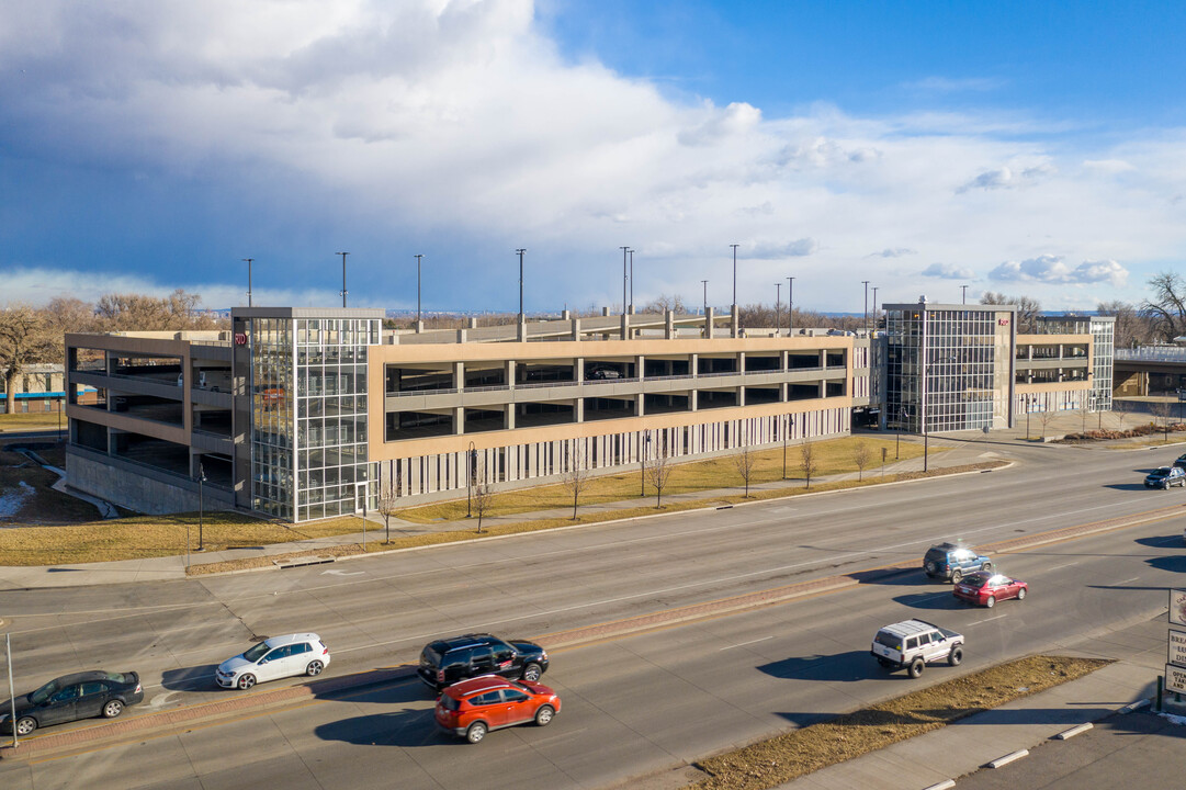 Wadsworth Blvd in Lakewood, CO - Building Photo