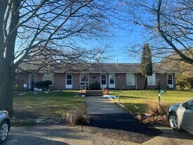 25078 Bear Line Rd in Chatham, ON - Building Photo