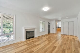 2125 Walnut Grove Ave in San Jose, CA - Building Photo - Building Photo