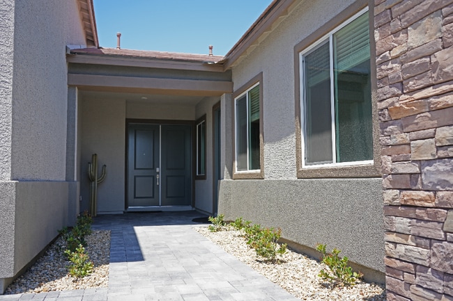 9486 W Hammer Ln in Las Vegas, NV - Building Photo - Building Photo