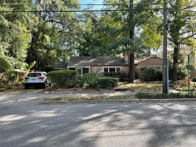 property at 415 NW 19th St