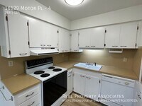 16129 Motor Pl in Lynnwood, WA - Building Photo - Building Photo