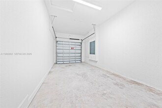 2442 Southeast 30th Street in Homestead, FL - Building Photo - Building Photo