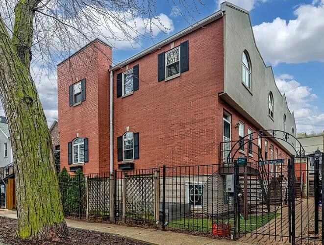 1733 W Crystal St in Chicago, IL - Building Photo