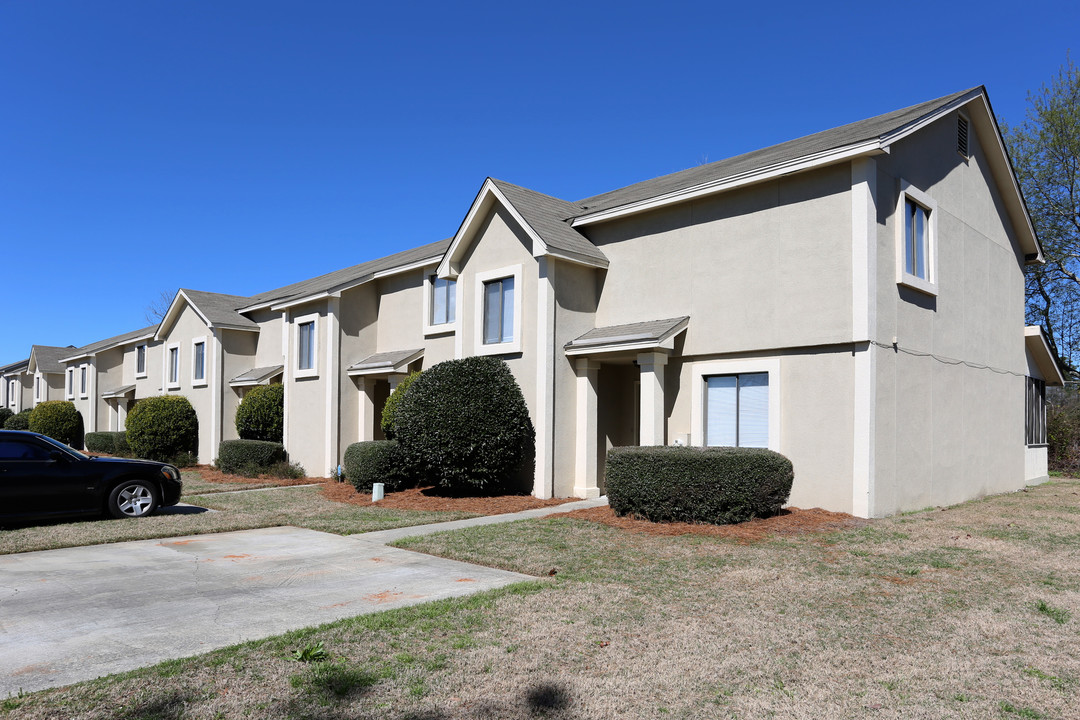 Hampton Townhomes in Warner Robins, GA - Building Photo