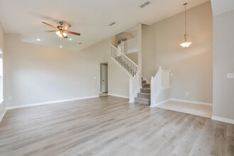 113 Key Haven Dr in Sanford, FL - Foto de edificio - Building Photo