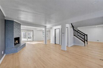 525 Abernathy Rd NE in Atlanta, GA - Building Photo - Building Photo