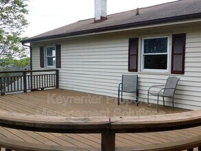 1008 Perry St in Staunton, VA - Building Photo - Building Photo