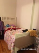 349 Pleasant St in Malden, MA - Building Photo - Building Photo