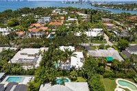 6675 Roxbury Ln in Miami Beach, FL - Foto de edificio - Building Photo