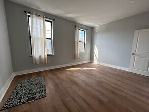 1711 S 22nd St, Unit 3F in Philadelphia, PA - Building Photo - Building Photo