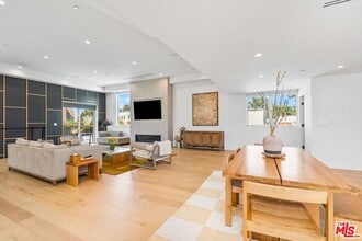 656 California Ave in Los Angeles, CA - Building Photo - Building Photo