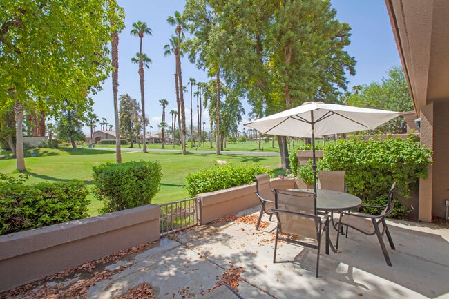 76131 Impatiens Cir in Palm Desert, CA - Building Photo - Building Photo